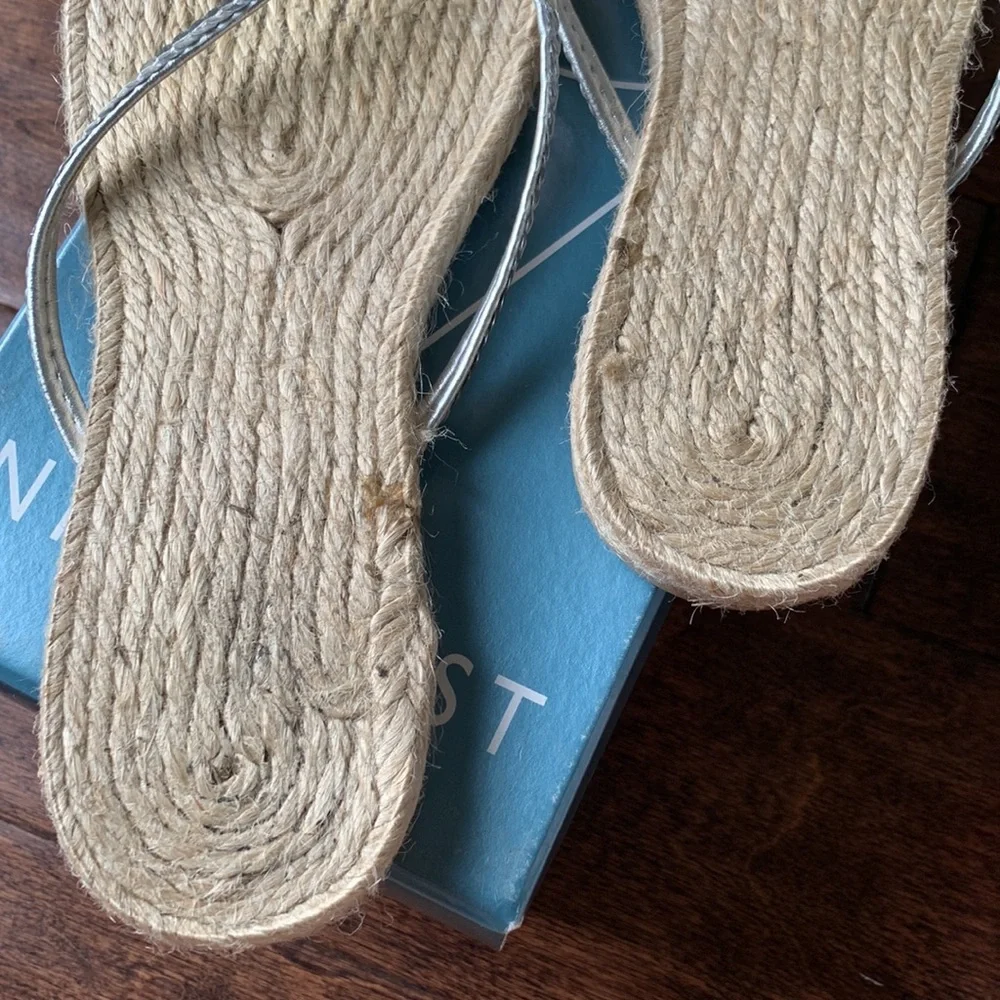 NINE WEST Espadrille Metallic Sequins Thong Sandals Size 7.5